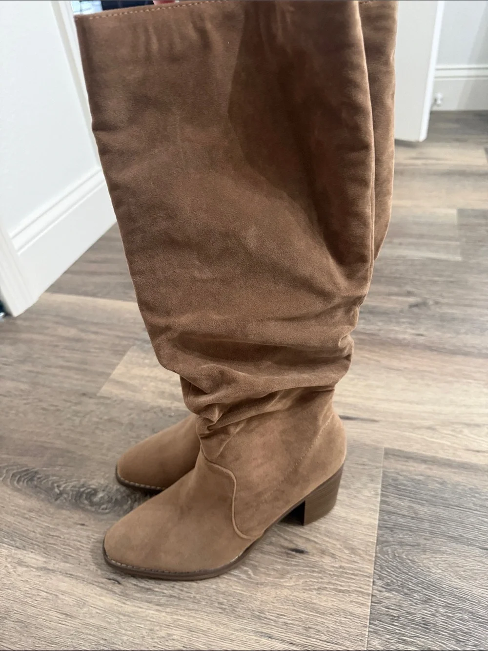 Women's Suede Boots - Tan